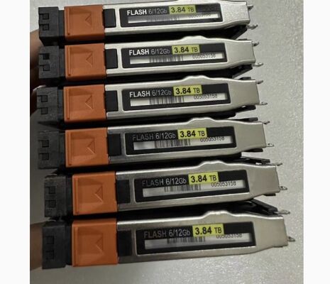 D4F-2SFXL2-3840 3.84TB SSD 005053158 005053159 005053576 005053577 005053679 005053678 005053722 005053723 Unity XT SAS 12Gb SSD