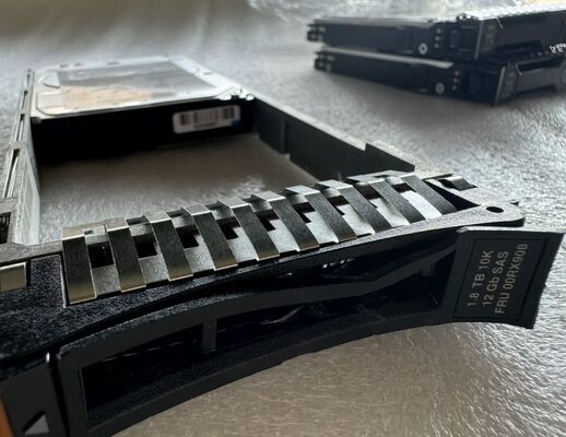 For IBM 00RX908 00RY111 00WY600 1.8T 10K 2.5 SAS V7000 Gen2 Hard Drive